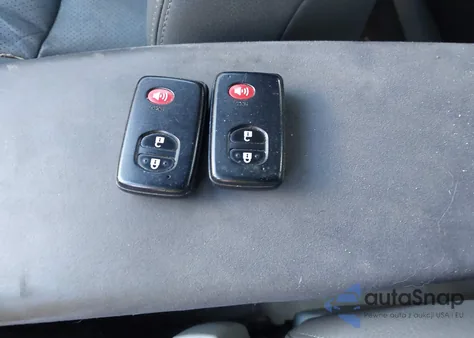 2010 Toyota Prius Iii from USA, damaged, VIN JTDKN3DU3A0058453